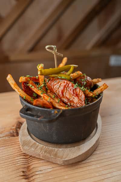 CURRYWURST FRIES
