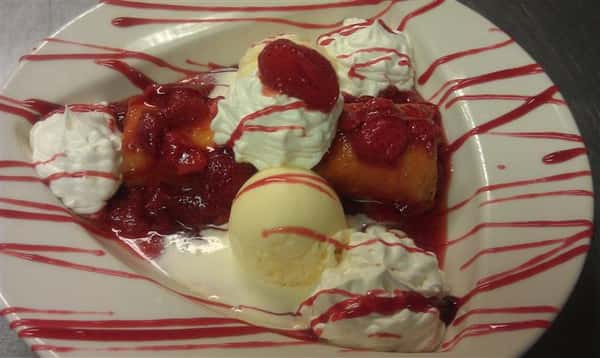 strawberry Fried Cheese Cake