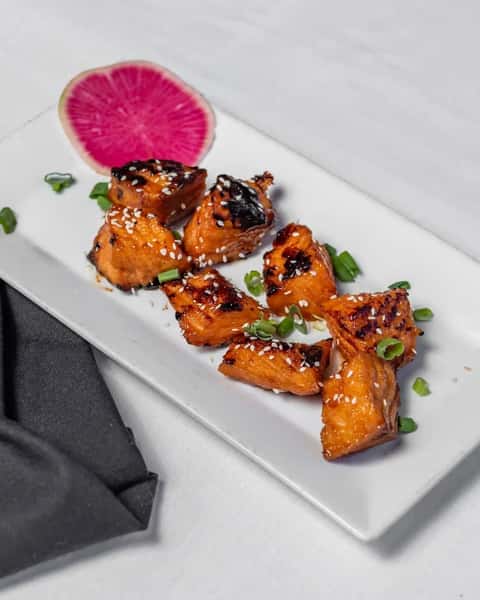 Weekdays feel lighter at the bar.š
Swing by from 2:00 pm to 5:00 pm for half-price appetizers.
#steakstreet #hpmkt #highpoint #hpmarket