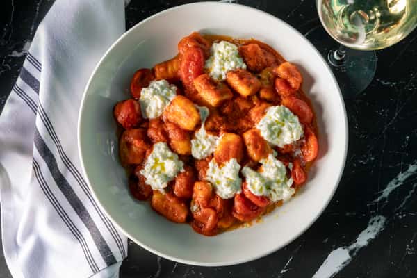 cavatelli al pomodoro e burrata
