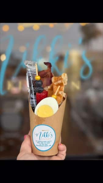 🇺🇸 We had the honor of customizing these delicious breakfast cups for the Marines at the beautiful Richard Nixon Library as they celebrate the 250th anniversary of the Army, Flag Day, and the swearing in of new Army recruits! 🍳🥓

It’s a privilege to serve those who serve — and we’re proud to bring a little bit of comfort and flavor to their morning as they mark these momentous occasions.

Thank you for trusting us with your event, and for your service! ❤️🤍💙

#RichardNixonLibrary #Marines #USArmy #FlagDay #BreakfastWithHeroes #EventCatering