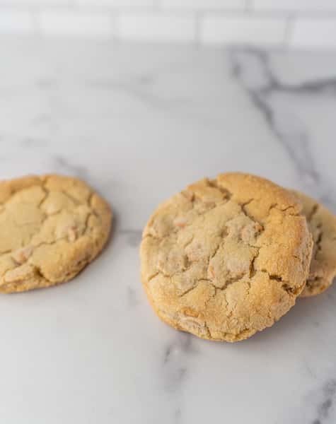 PEANUT BUTTER CHIP COOKIE