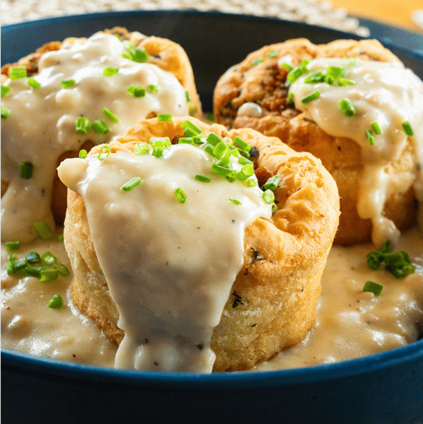 Bacon Biscuits 'n Gravy