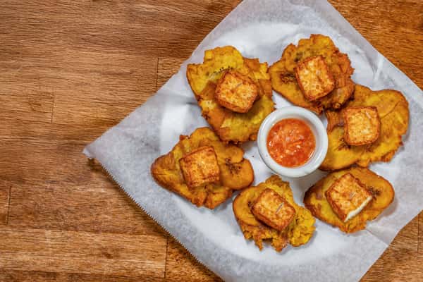 Tostones con Quesitos
