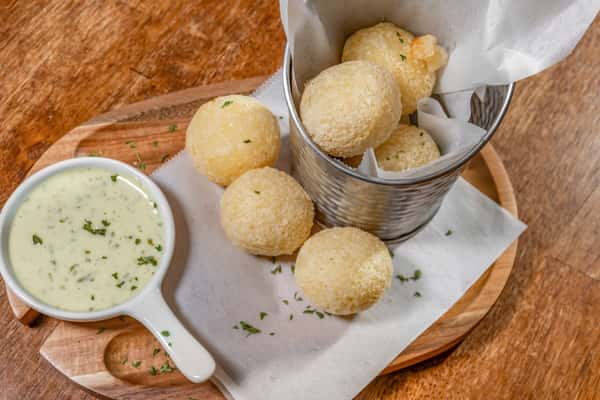 Bolitas de Yuca Con Queso