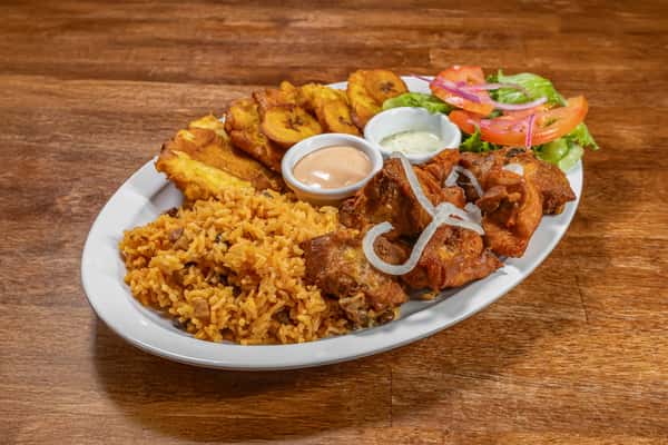 Arroz con Gandules plate