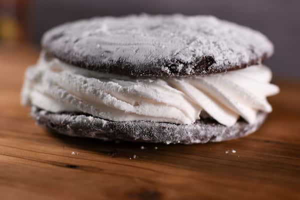 WHOOPIE PIE