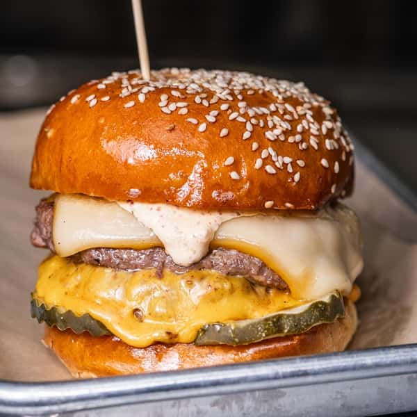 The Ultimate Cheeseburger