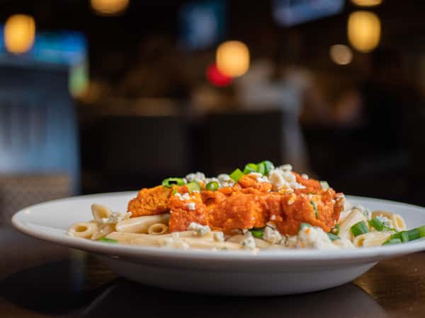 buffalo mac and cheese