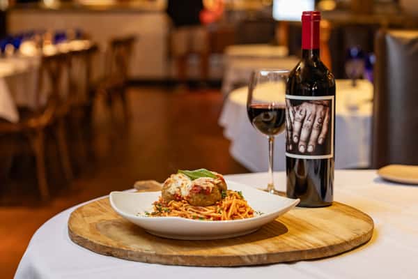 Nonnas Spaghetti And Meatballs