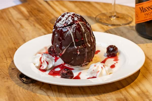 Spumoni Gelato Chocolate Bomb