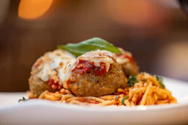 Nonnas Spaghetti And Meatballs