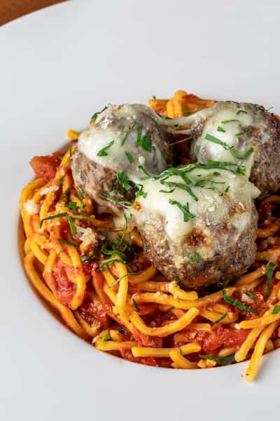Nonna's Spaghetti and Meatballs