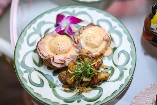 Honey Baked Ham & Eggs Benedict
