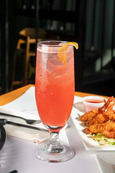Strawberry Basil Spritz