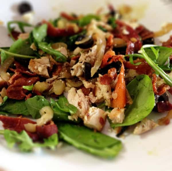 grilled chicken salad with spinach, bacon, and veggies