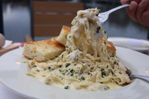 Chicken Fettucine Alfredo*