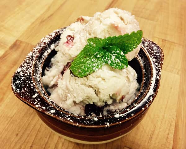 amarena cherry gelato