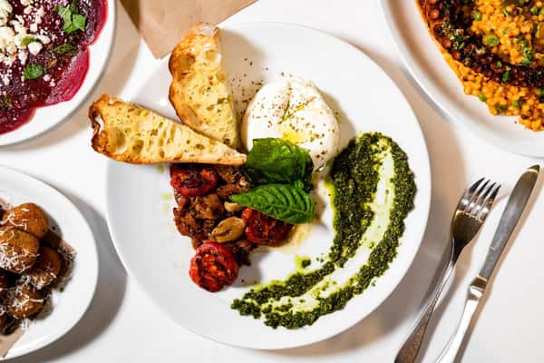 Burrata Caprese