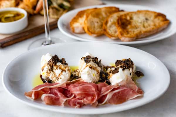 Burrata Tartufo