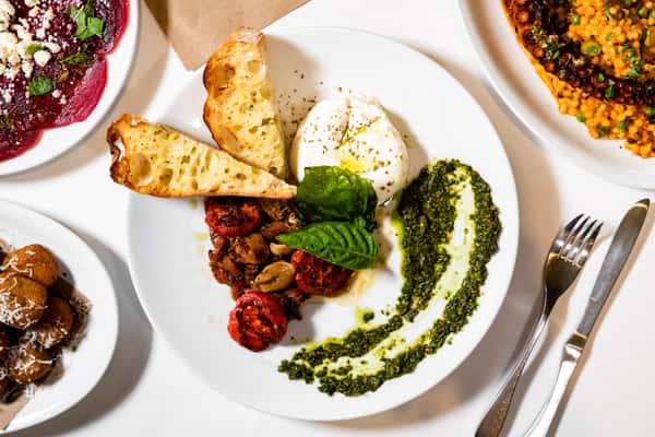 Burrata Caprese