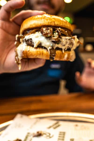 Midnight Azul Burger