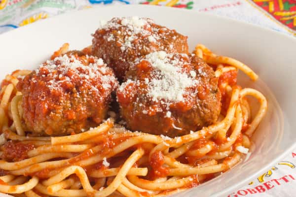 Traditional Spaghetti & Meatballs