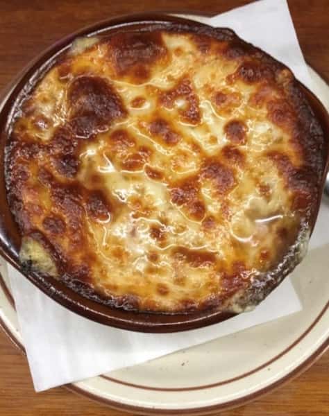 deep dish pizza