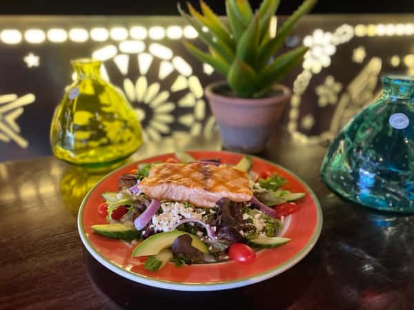 Mexican Salad Salmon
