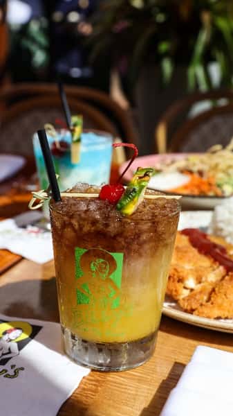 Sunset Sundays continue this weekend at Billy’s at the Beach 🌅🎶

Keep the weekend going with live music every Sunday starting at 5PM, island-inspired bites, bayfront views, and your favorite Mai Tais.
One last Mai Tai before Monday. Aloha! 🌴🍹

……
#VisitNewportBeach #SunsetSundays #LiveMusic #MaiTaiTime #NewportBeachDining