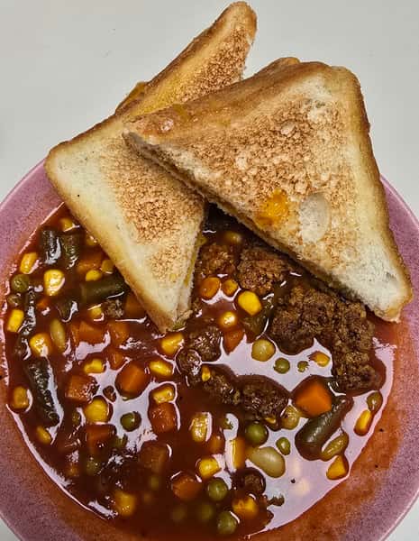 Toast and lentil curry/soup