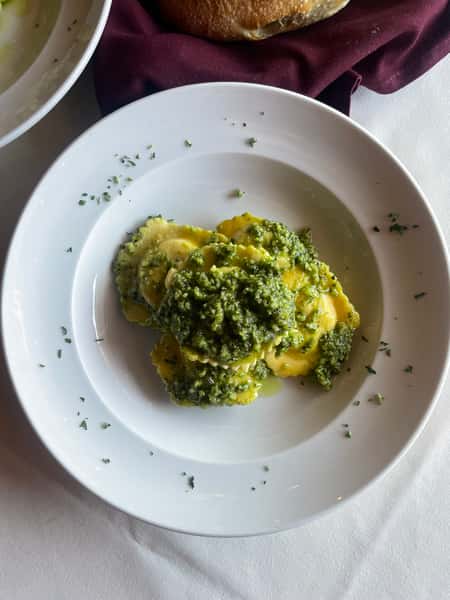 Cheese Ravioli Pesto
