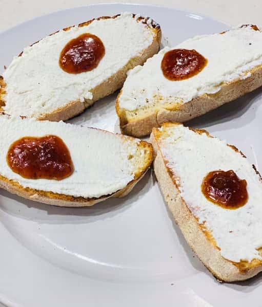 Crostini di Ricotta