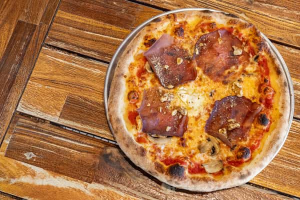 Jonathan pizza
