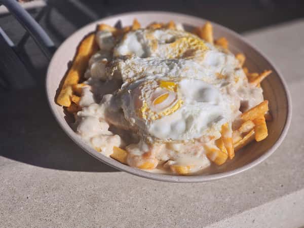 Breakfast Poutine