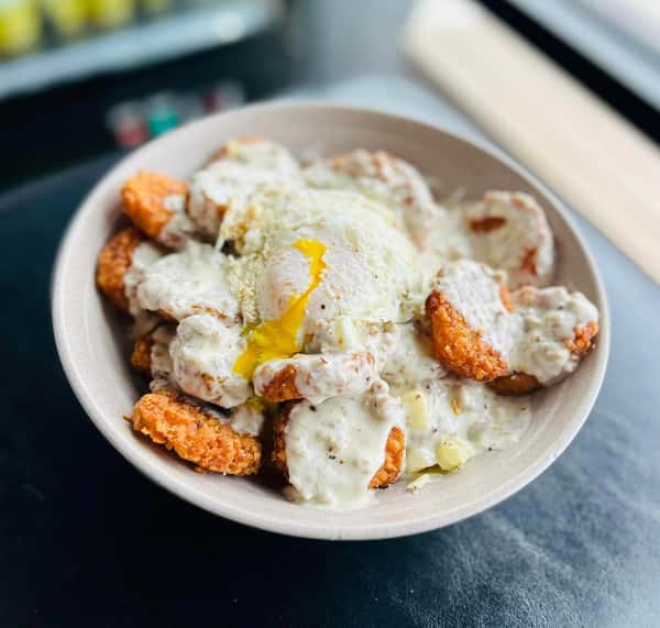 Breakfast Poutine