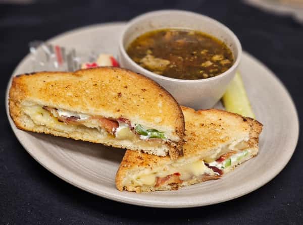 Jalapeno Popper Grilled Cheese