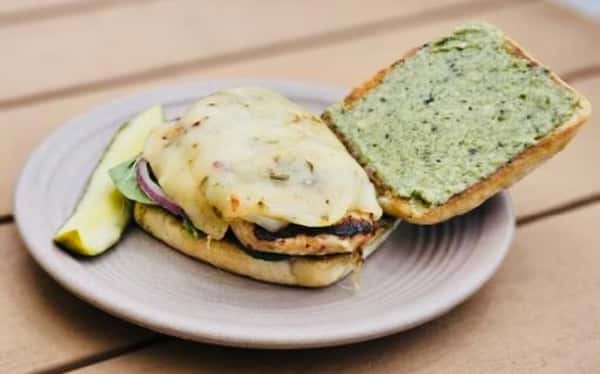 Chicken Pesto Sammie