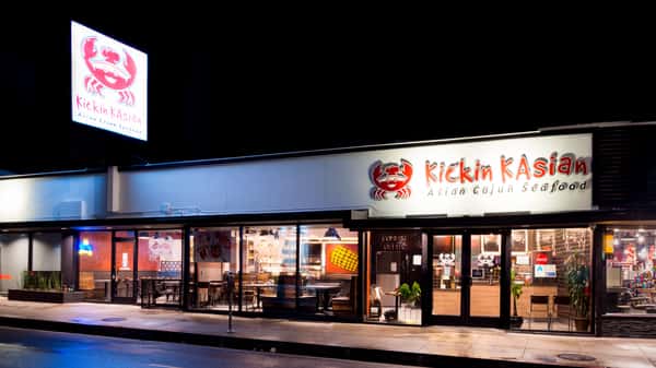 Storefront Encino