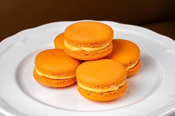 Orange Creamsicle Macaron