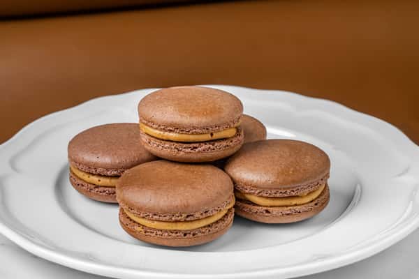 Espresso Macaron