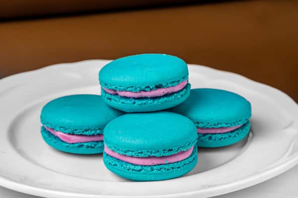 Cotton Candy Macaron