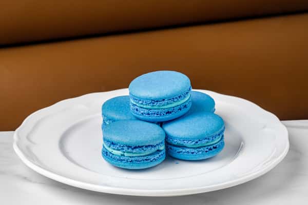Coconut Macaron