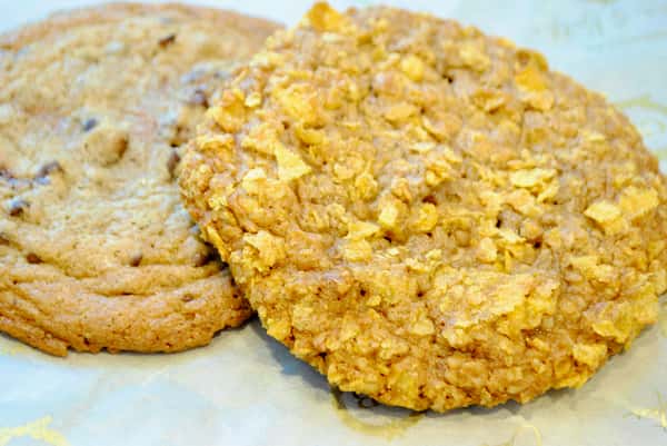 Oatmeal Pecan Crunch Cookies
