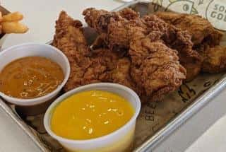 6 Piece Tenders, Two Sauces