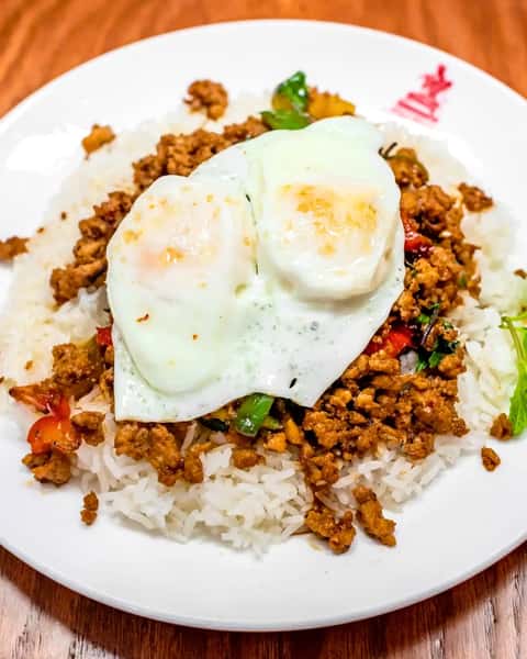 Kow Lhad Nha Grapow (L)
