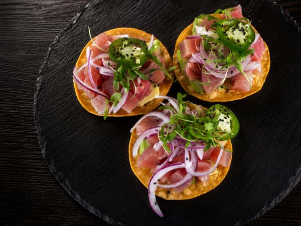 Tostada de Atun (Raw)