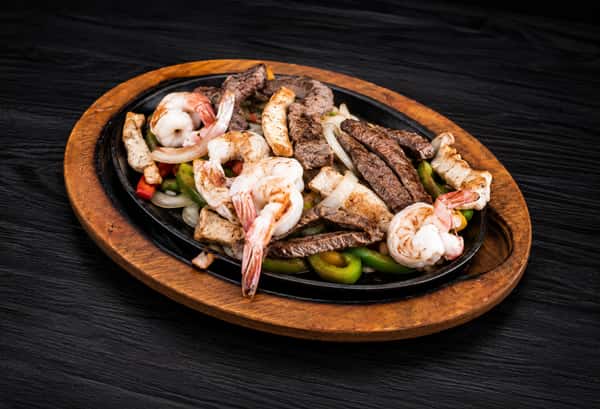 Fajita Tejanas, beef,shrimp,chicken.