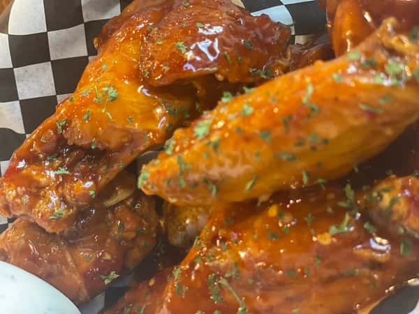 12 Traditional Wings