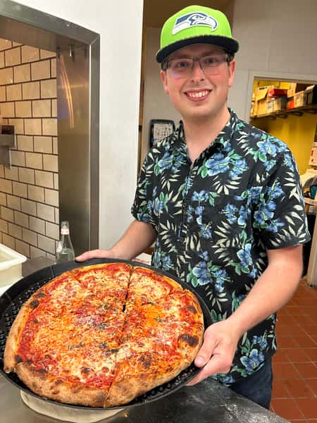 Peckish Pizza at the Denver Tech Center
